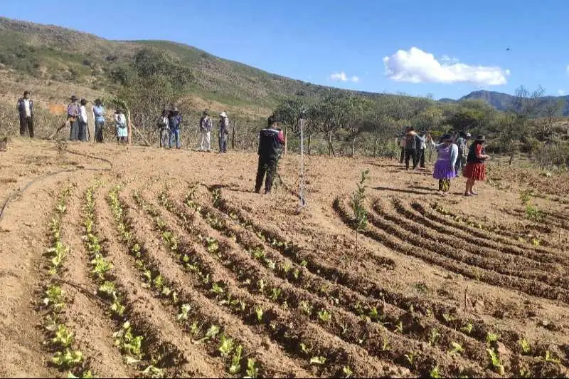 Portada: gobierno fortalece la producción agrícola en aiquile con riego tecnificado que beneficiará a 310 familias de cochabamba y santa cruz