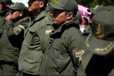 Portada: bolivia registra el nivel más bajo de confianza en su policía en sudamérica, según estudio regional