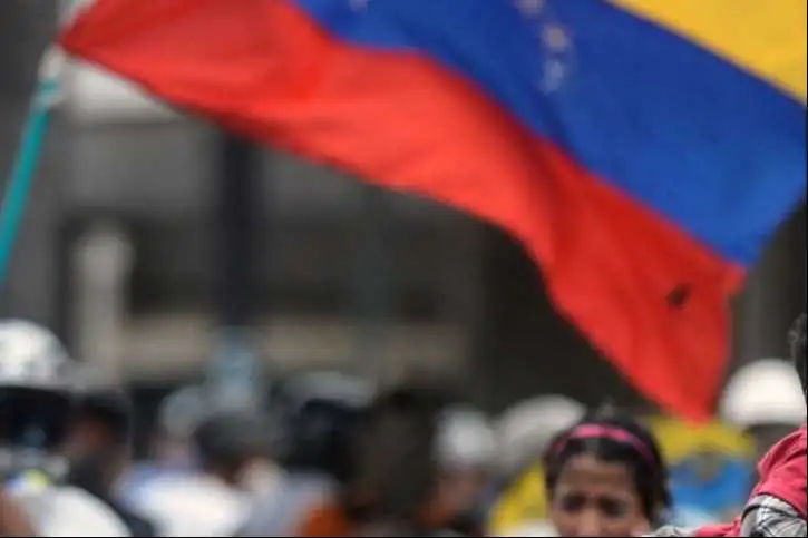 Portada: venezuela supera los 6.500 muertos tras los terremotos de junio y continúa la búsqueda de desaparecidos