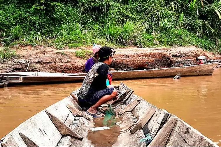 Portada: pueblo ese ejja denuncia 12 muertes en medio de una creciente alerta por contaminación con mercurio