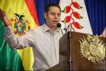 Portada: lara convoca a interpelación del ministro de educación para este lunes 7 de septiembre