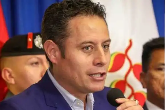 Portada: loza cuestiona ausencia de paz en sesión de honor por aniversario de cochabamba