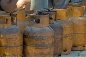 llegan 1.000 garrafas de gas a aiquile y priorizará a familias sin gas domiciliario en la distribución