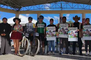 radio esperanza lanzó oficialmente la xliii competencia ciclística integración cono sur "p. macario zurita", en homenaje a su 48.º aniversario institucional